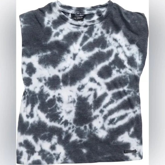 Hudson Jeans Shoulder Pad T-Shirt, Black Tie Dye, Big Girls XL or Women’s XS/S - Picture 2 of 7